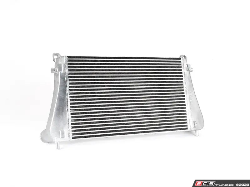 Mise à niveau du refroidisseur intermédiaire en fonte d'aluminium MQB ECS Tuning