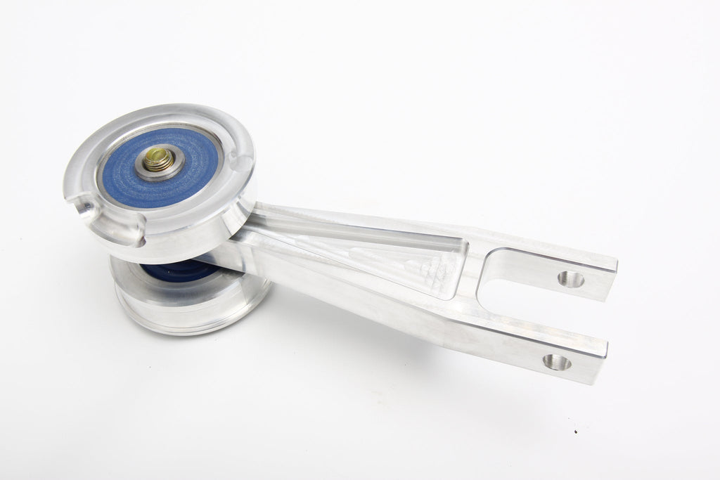 RacingLine Golf 7 VWR Dogbone and Subframe Mount (Steel Subframe)