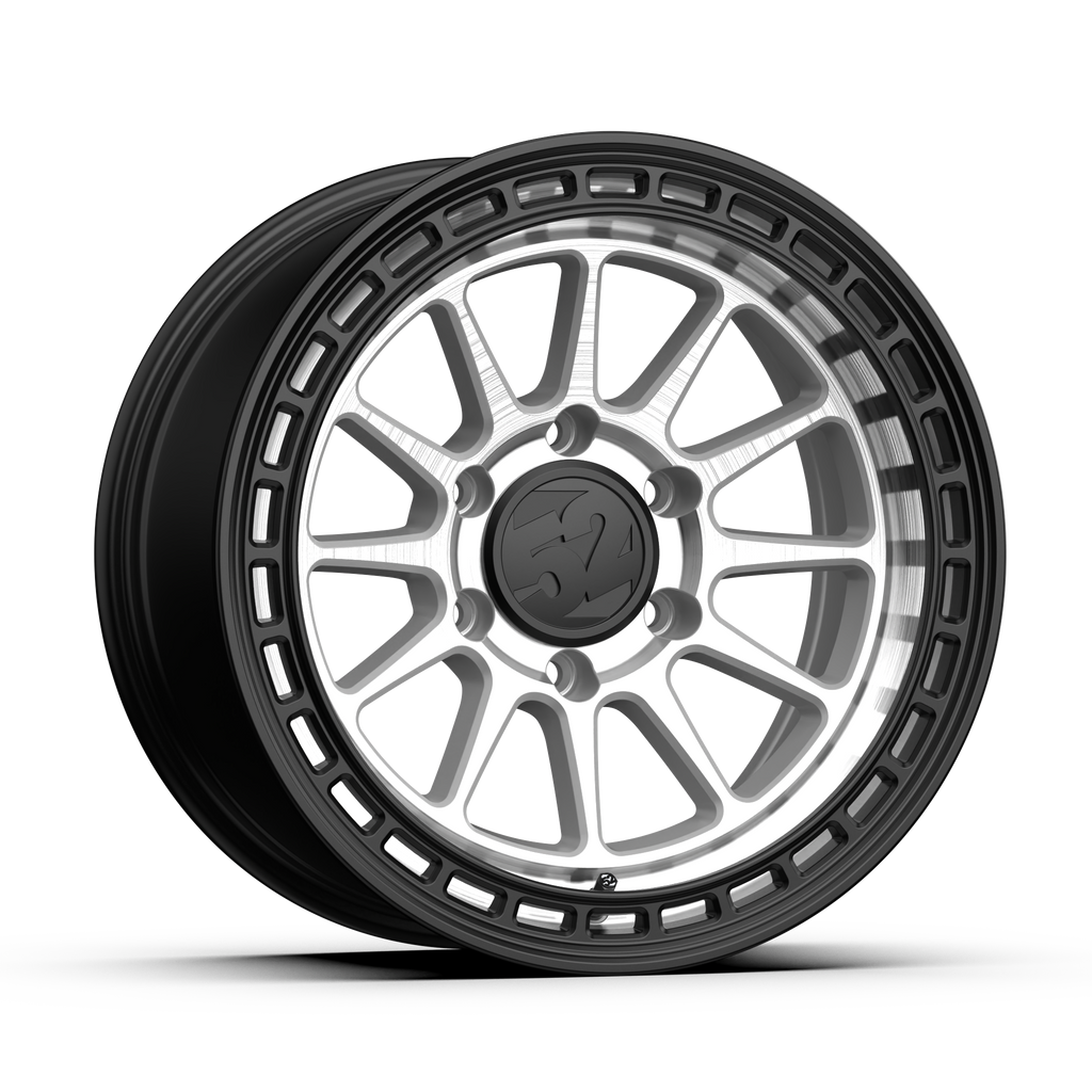 fifteen52 Range HD - Machined / Gloss Black