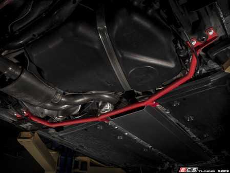 ECS Tuning Rear Chassis Brace Kit - Wrinkle Red Powdercoat - Eurosport Performance