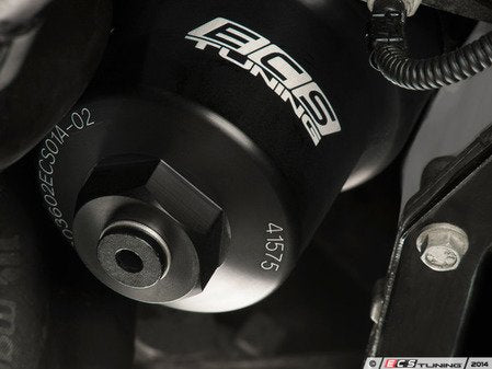 Kit de boîtier de filtre à huile en aluminium ECS Tuning Billet - Noir anodisé